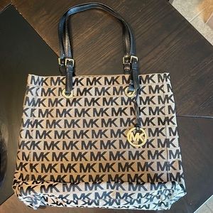 Michael Kors MK Canvas Double Handles
Large Tote Shoulder Bag Purse